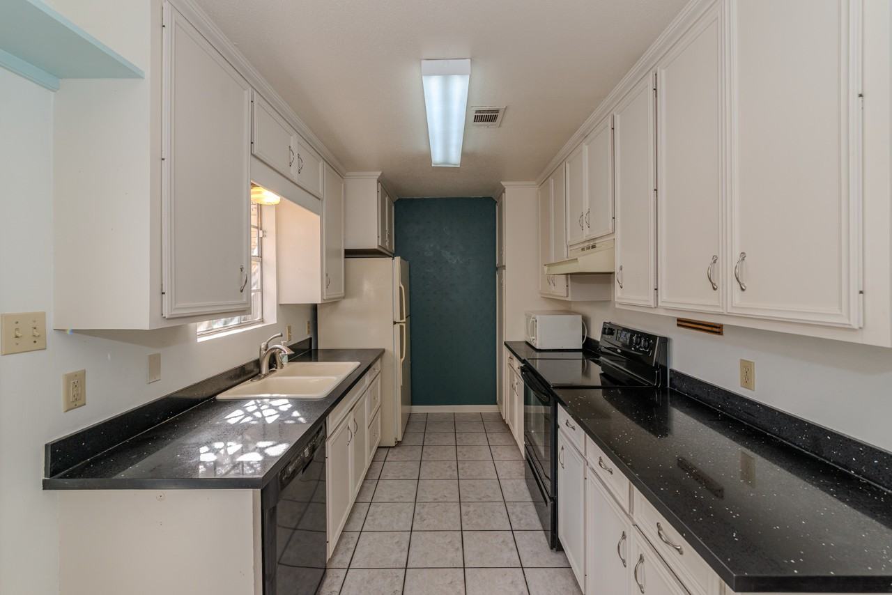 5975 Meadow Way - Photo 7 of 19