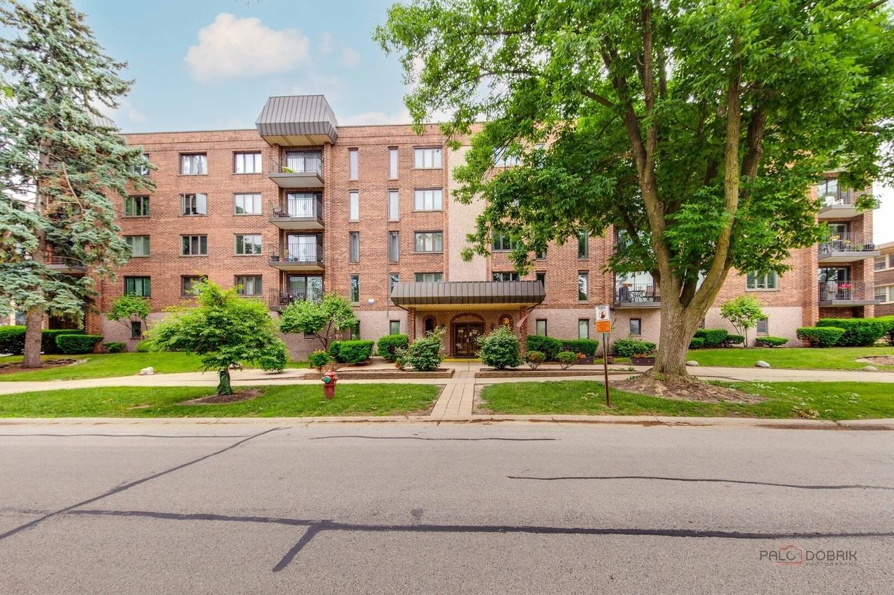 1551 Ashland Ave #306 - Photo 2 of 27