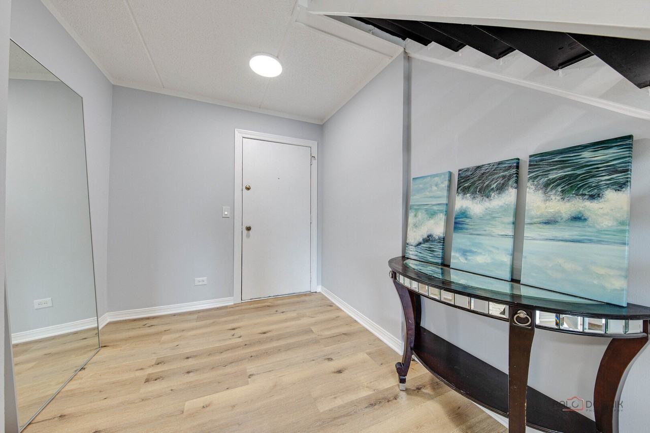 1551 Ashland Ave #306 - Photo 5 of 27