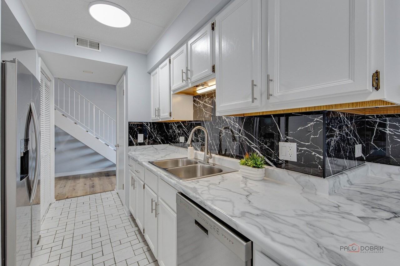 1551 Ashland Ave #306 - Photo 6 of 27