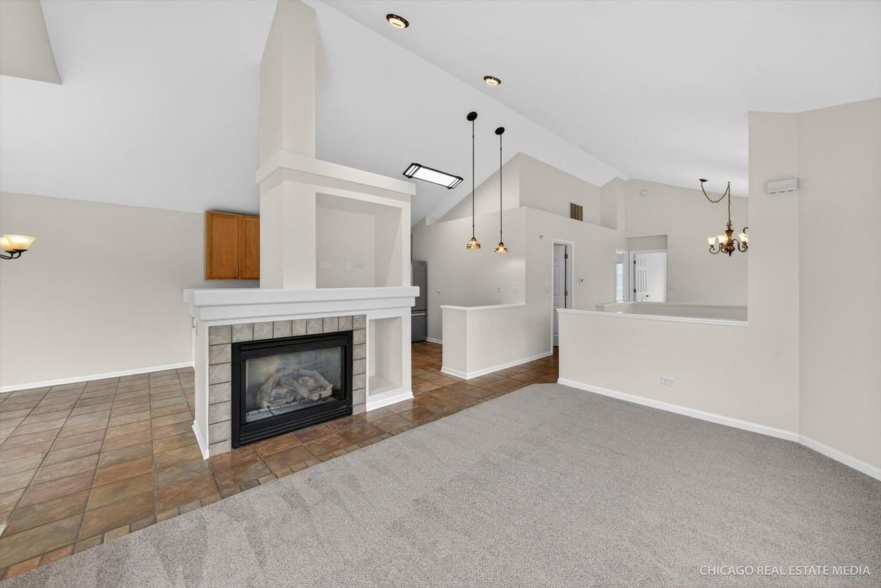 1399 New Haven Dr #0 - Photo 4 of 25