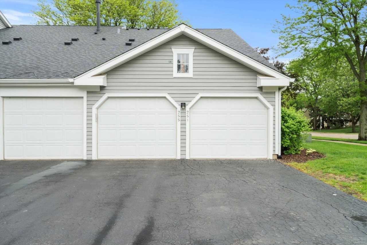 251 Appletree Ct #Z1 - Photo 3 of 22