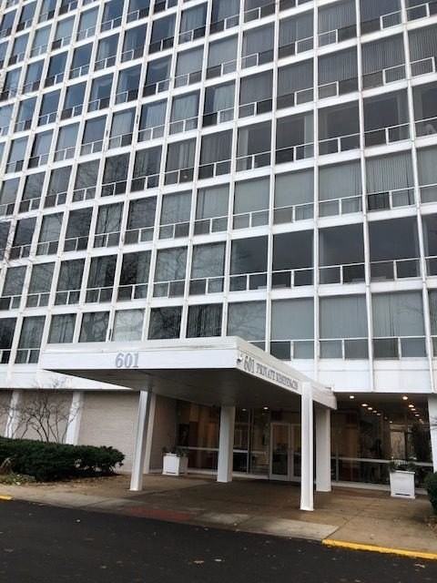 601 E 32nd St #203