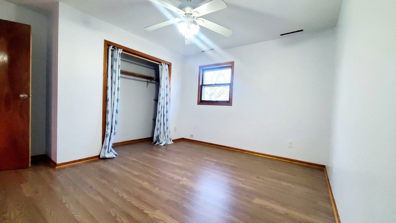 4517 Parkway Ave - Photo 5 of 20
