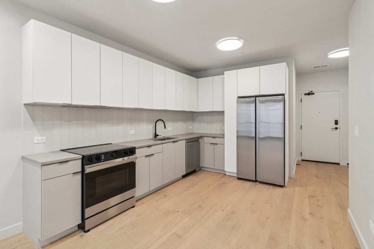 1706 Sherman Ave #214 - Photo 7 of 10