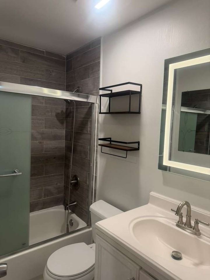 2192 Wildwood Ln #1 - Photo 5 of 10