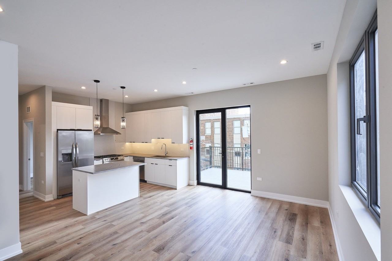 6029 S Champlain Ave #6 - Photo 6 of 13