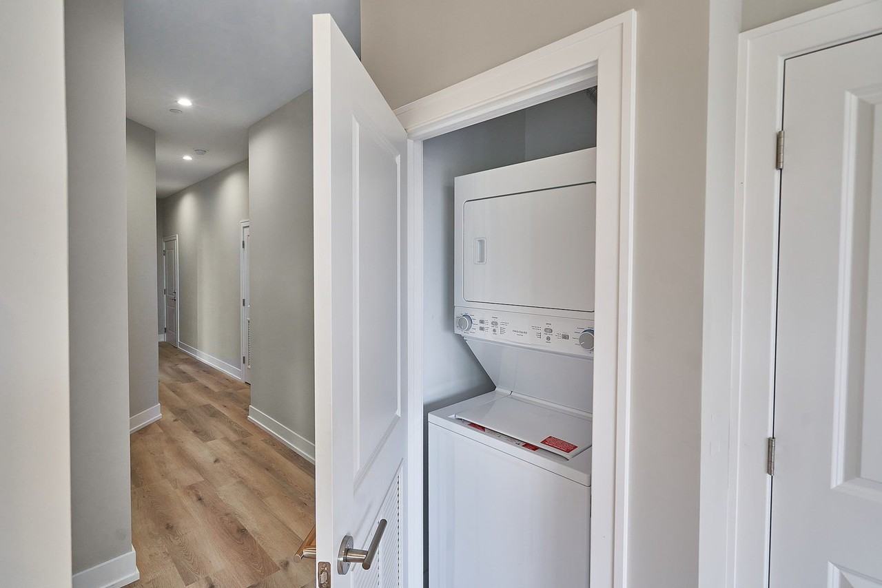 6029 S Champlain Ave #6 - Photo 7 of 13