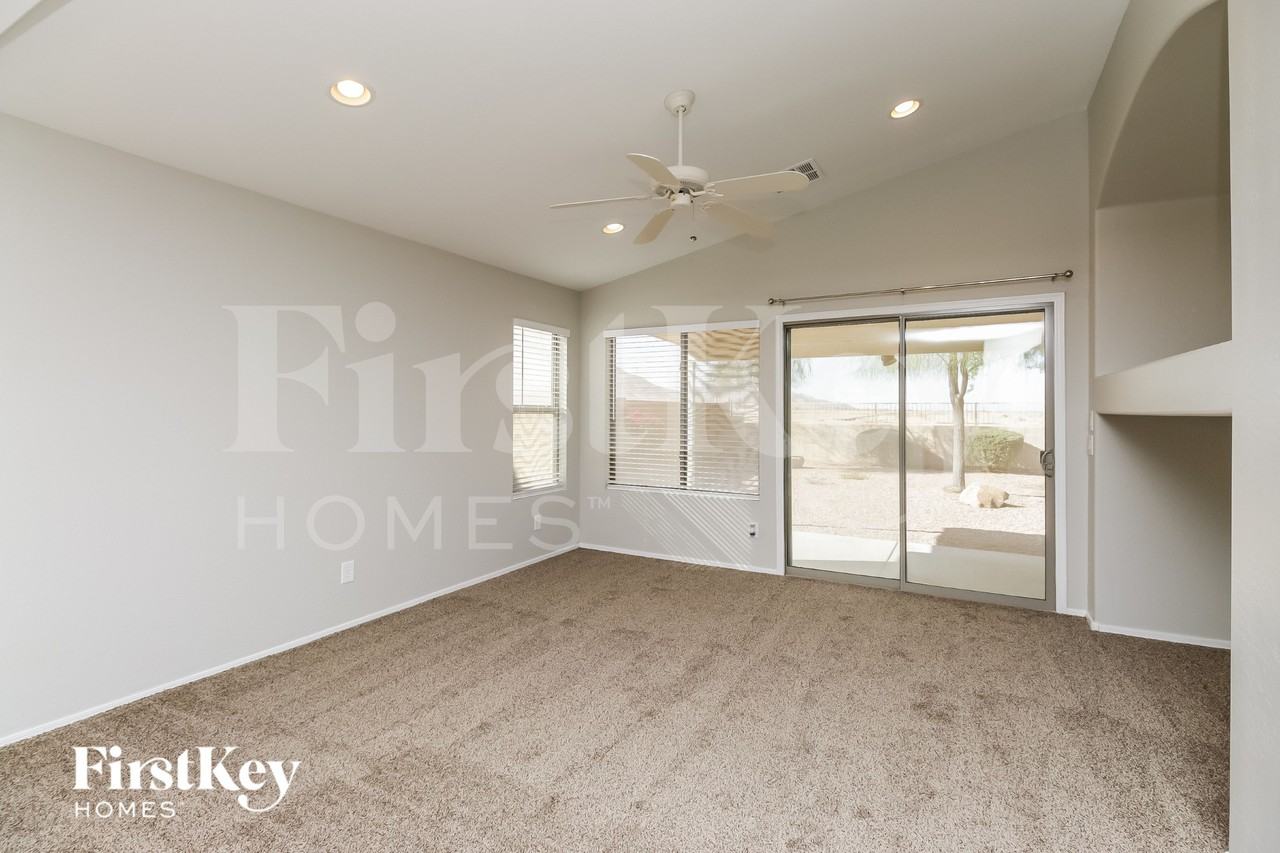 35426 N Happy Jack Dr - Photo 6 of 16