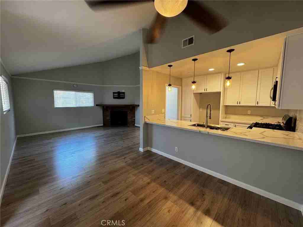 203 Teague Dr - Photo 6 of 28