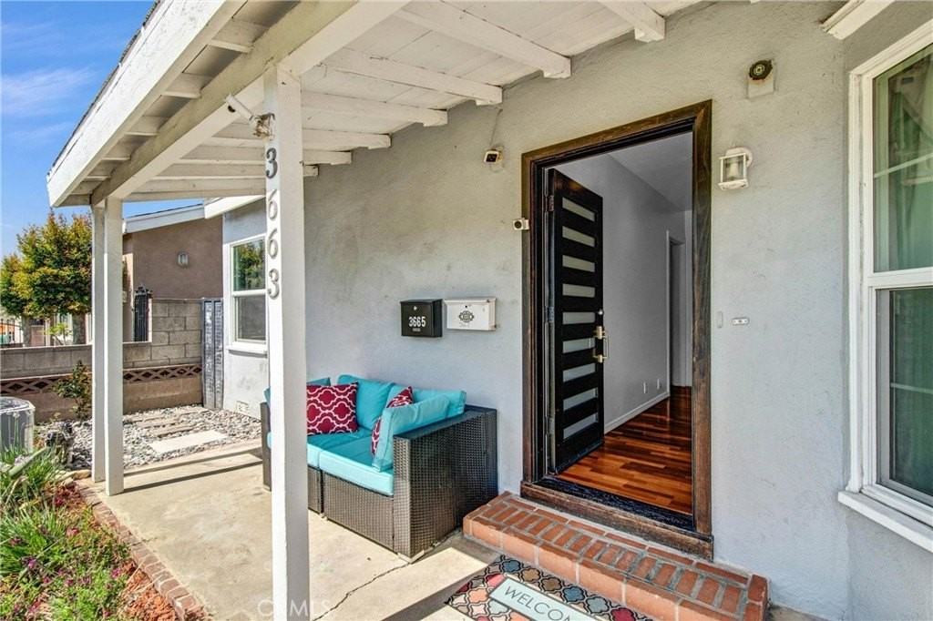 3663 Delta Ave - Photo 4 of 23