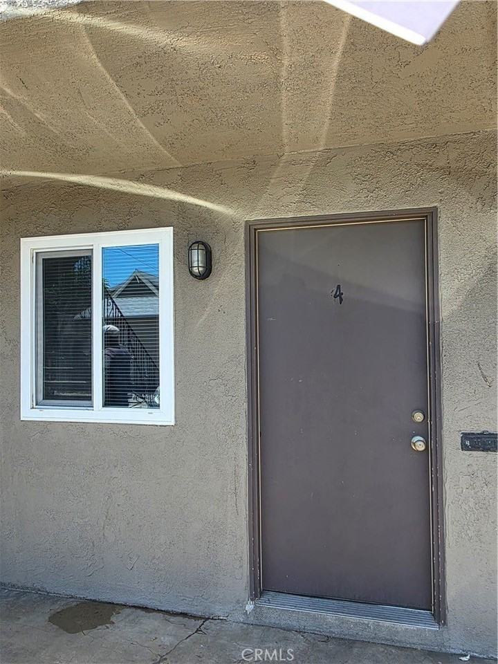 610 W Grand Blvd #4