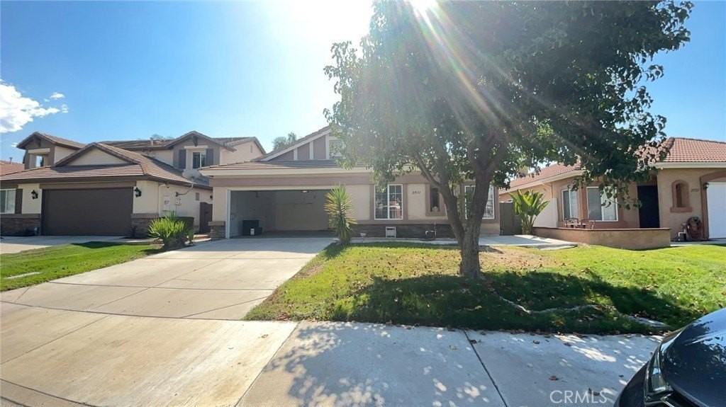 27531 Sierra Madre Dr - Photo 2 of 24