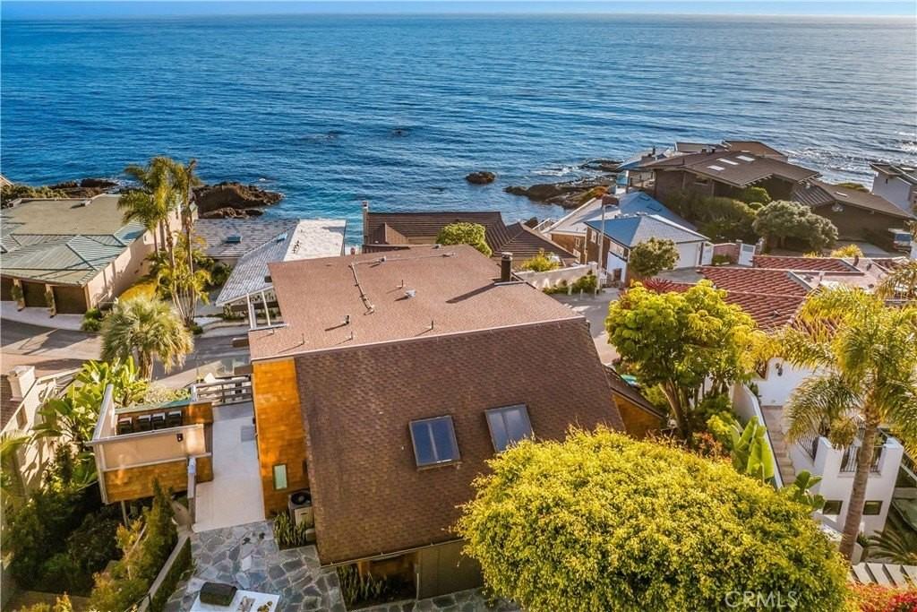 1944 Ocean Way - Photo 3 of 50