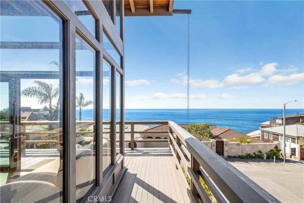 1944 Ocean Way - Photo 6 of 50