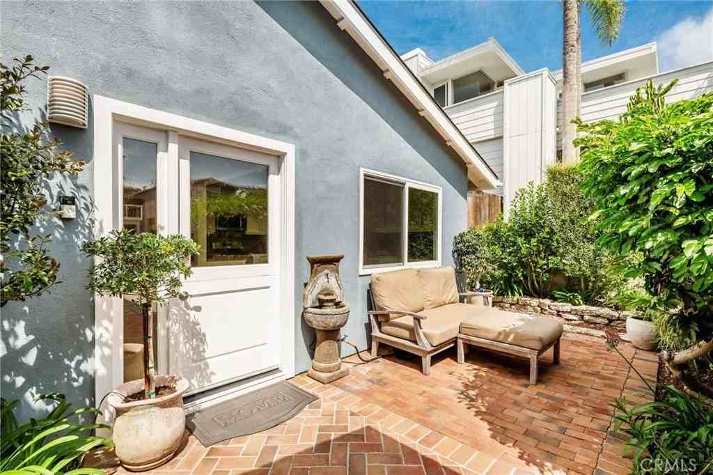 915 Miramar St - Photo 2 of 24