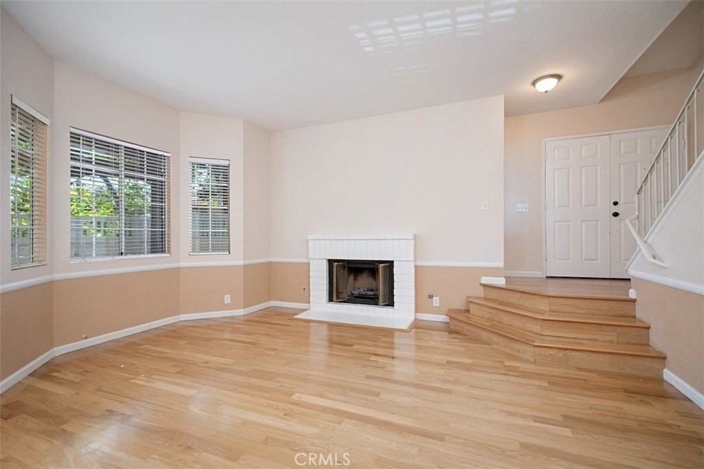 24392 Kingston Ct - Photo 7 of 35