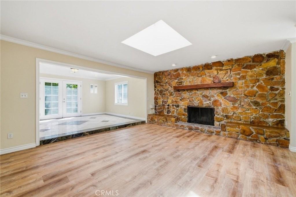15952 Quartz St - Photo 3 of 13
