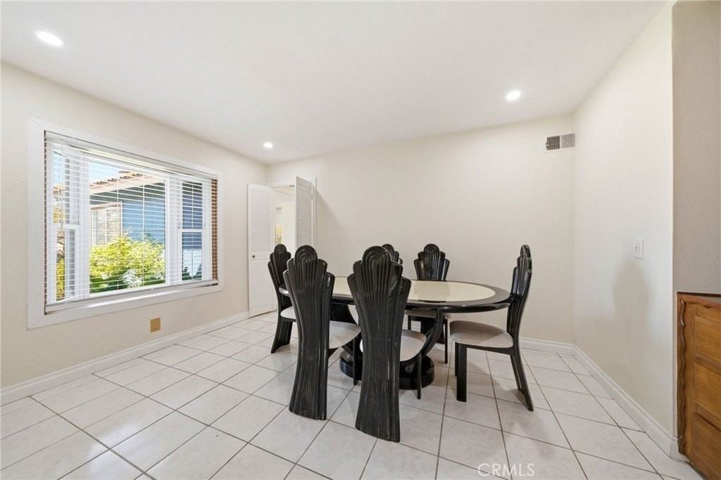 15952 Quartz St - Photo 5 of 13