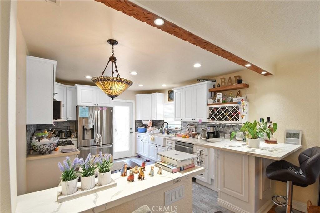 1466 W Santa Cruz St - Photo 4 of 14