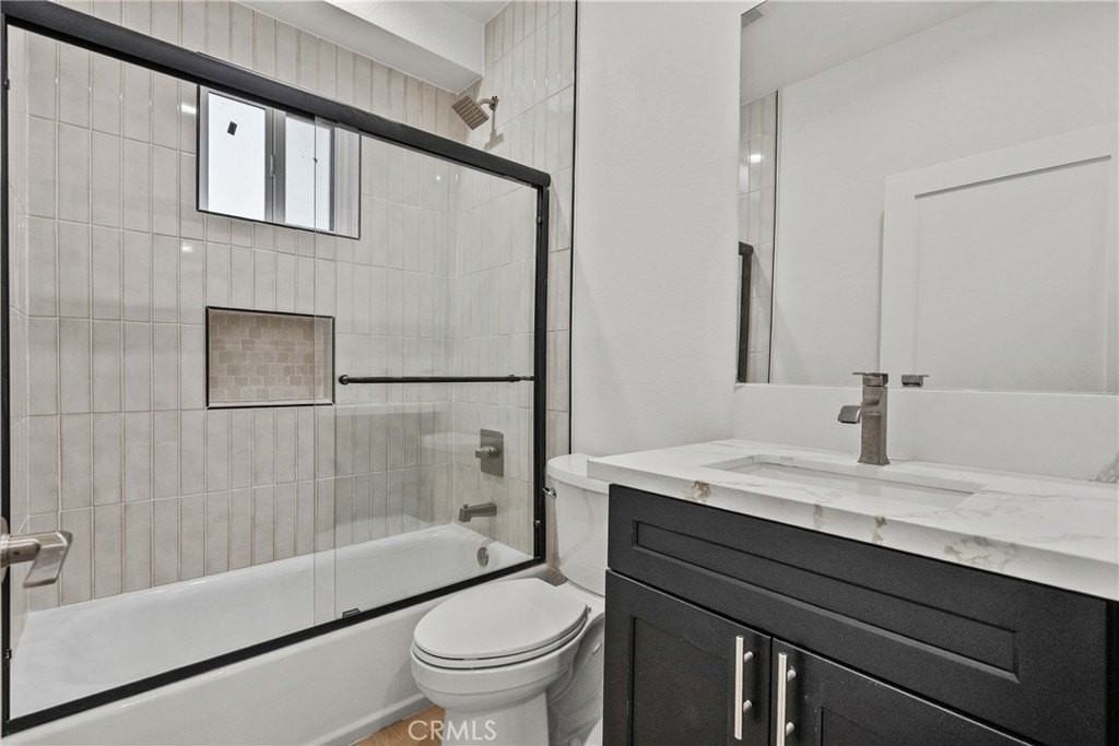 326 Leslie Way - Photo 6 of 13