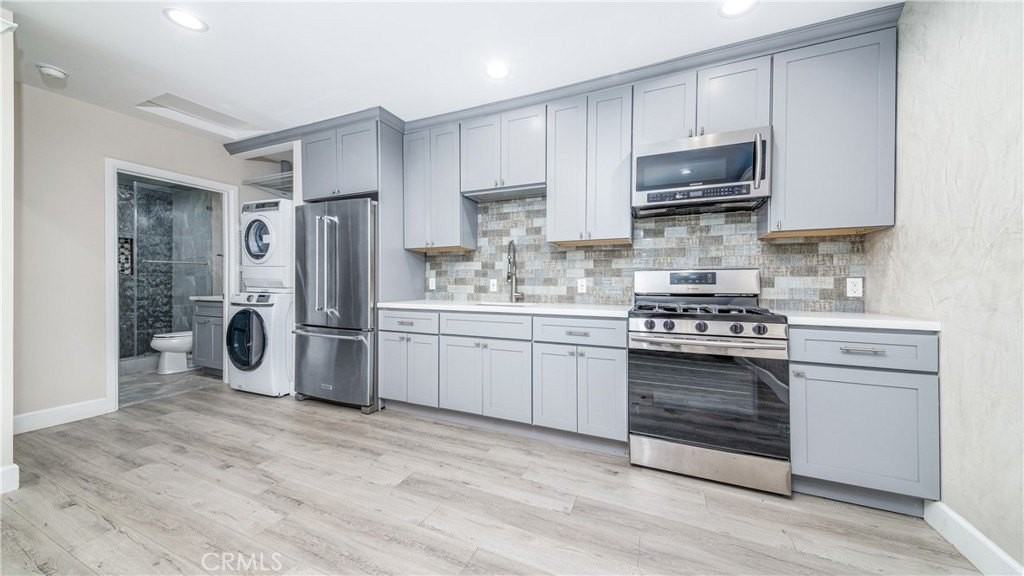 7936 Ventura Canyon Ave - Photo 2 of 5