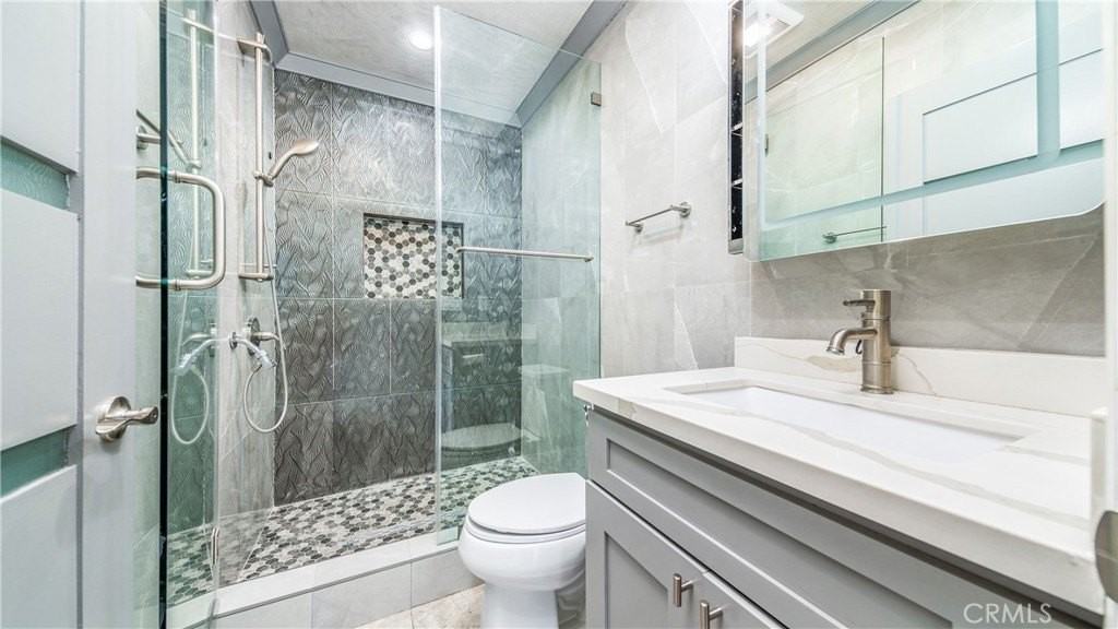 7936 Ventura Canyon Ave - Photo 3 of 5