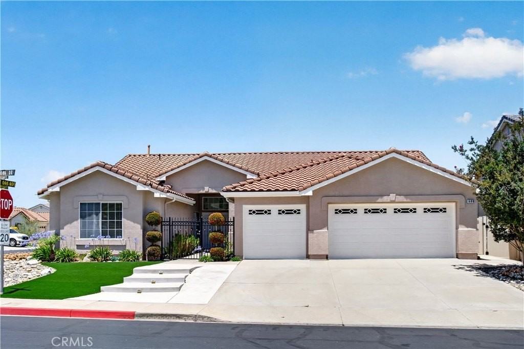 1699 Ramona Dr - Photo 3 of 50