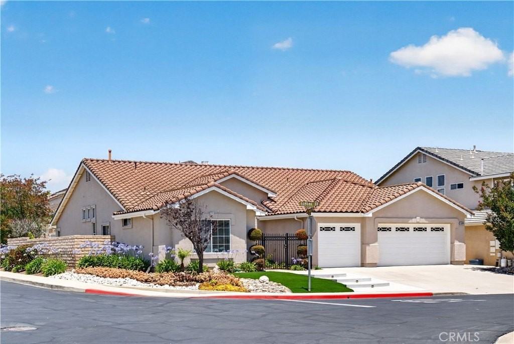 1699 Ramona Dr - Photo 4 of 50