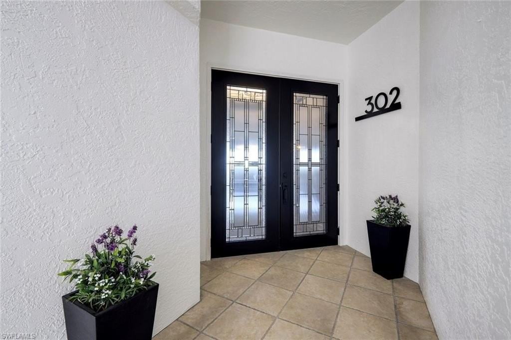 4811 Island Pond Ct #302 - Photo 2 of 29