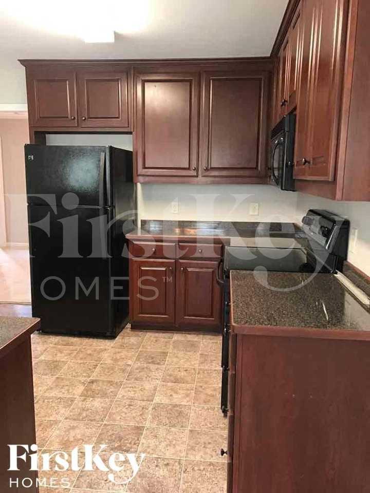 2126 Villa Spring Ter - Photo 6 of 18