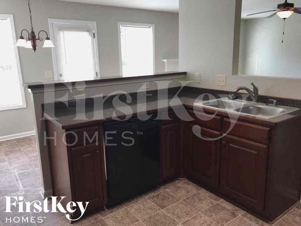 2126 Villa Spring Ter - Photo 7 of 18