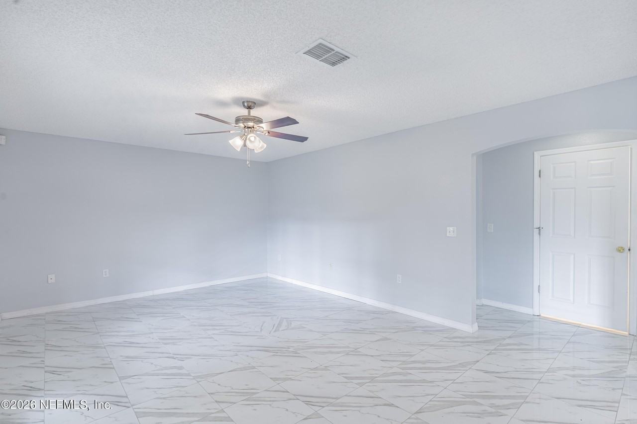 3388 Glenn Hollow Ct - Photo 3 of 34