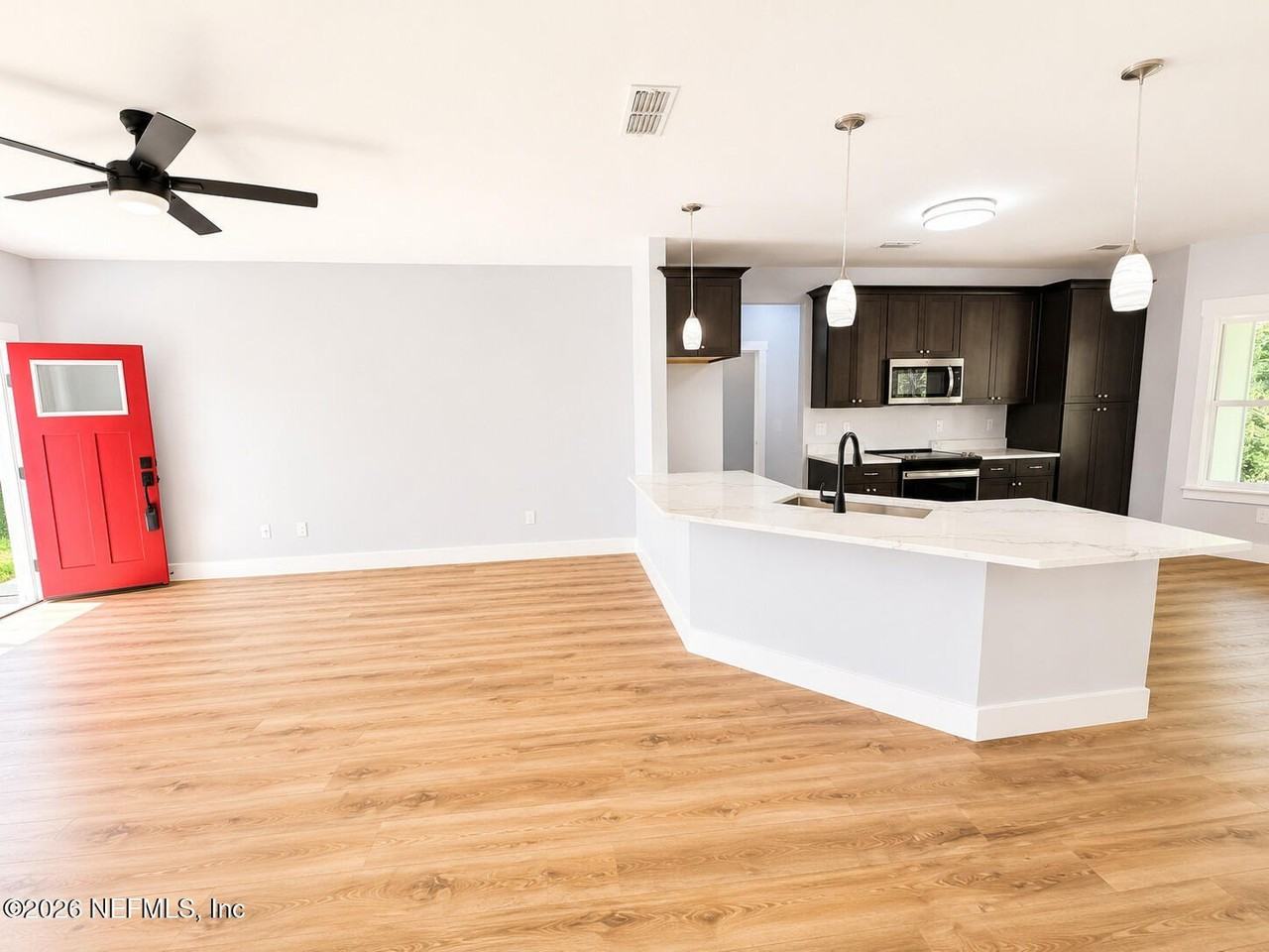 971 Irma Way - Photo 4 of 31