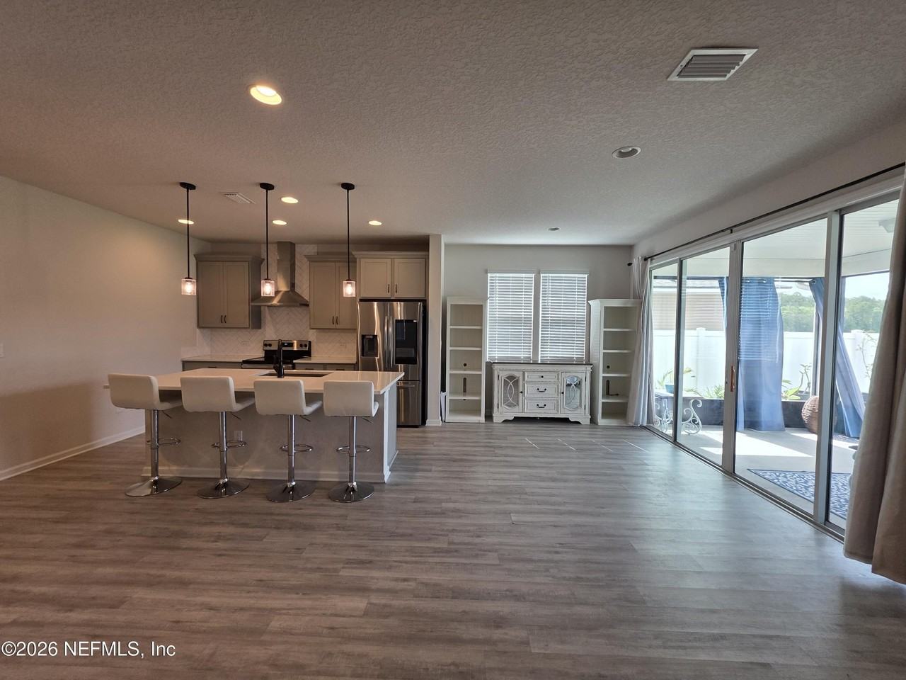 4537 Pine Ridge Pkwy - Photo 7 of 30