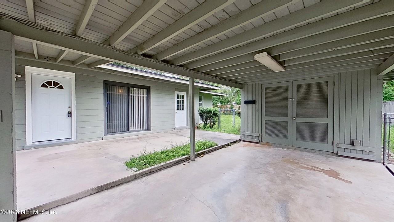 7104 Waikiki Rd - Photo 2 of 17
