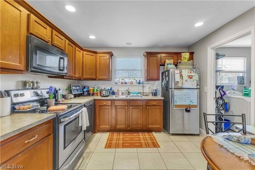 2587 Jaycox Rd - Photo 4 of 16