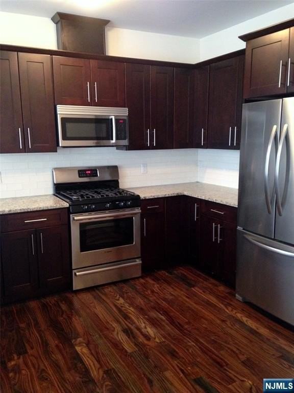 40 Russell Ave #201 - Photo 4 of 18
