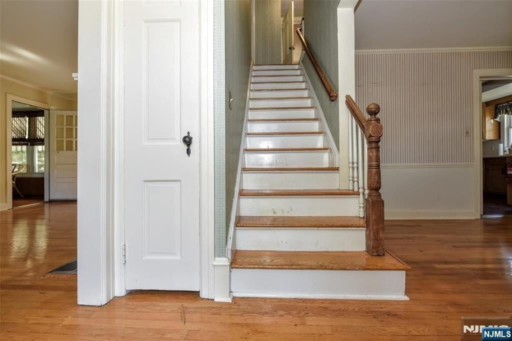 161 Wyckoff Ave - Photo 2 of 17