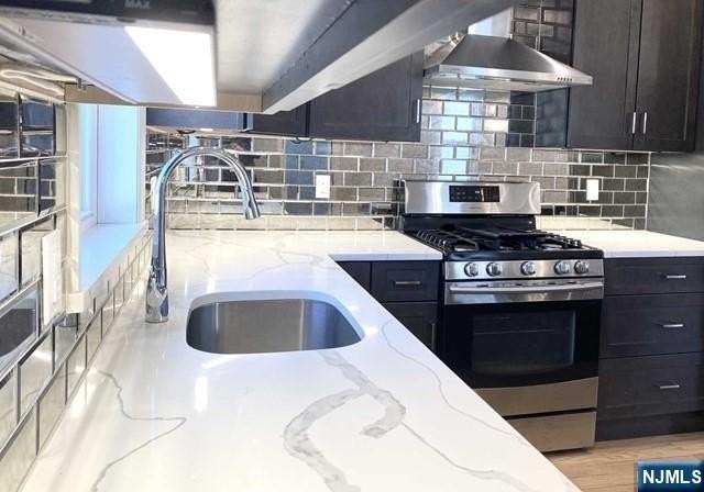 7 Holland Ave - Photo 7 of 15