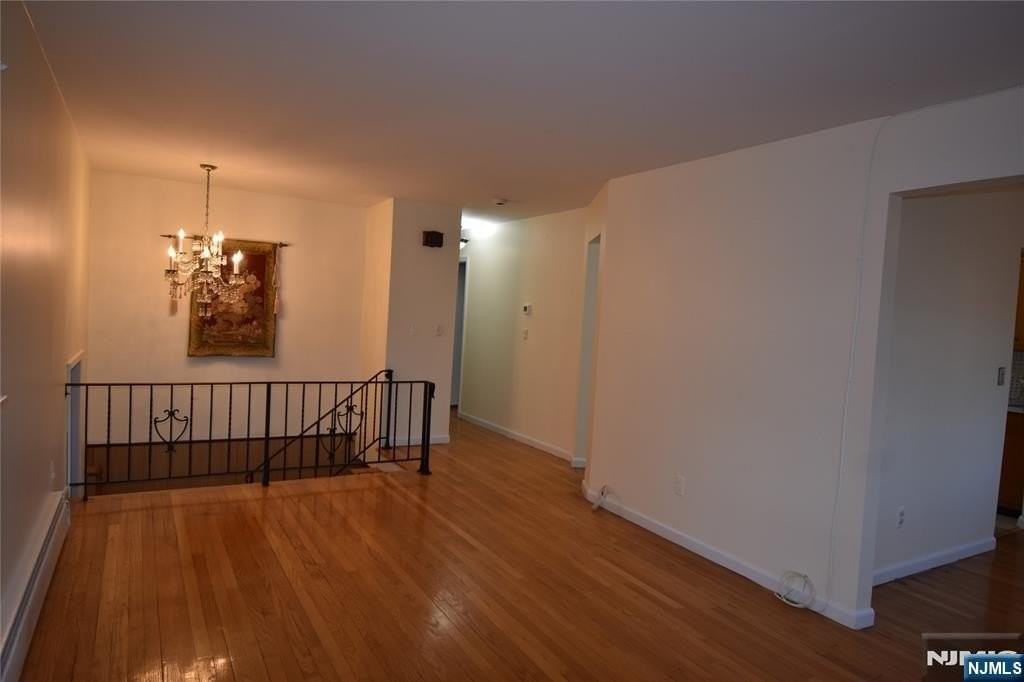 126 California Ave #A - Photo 3 of 28