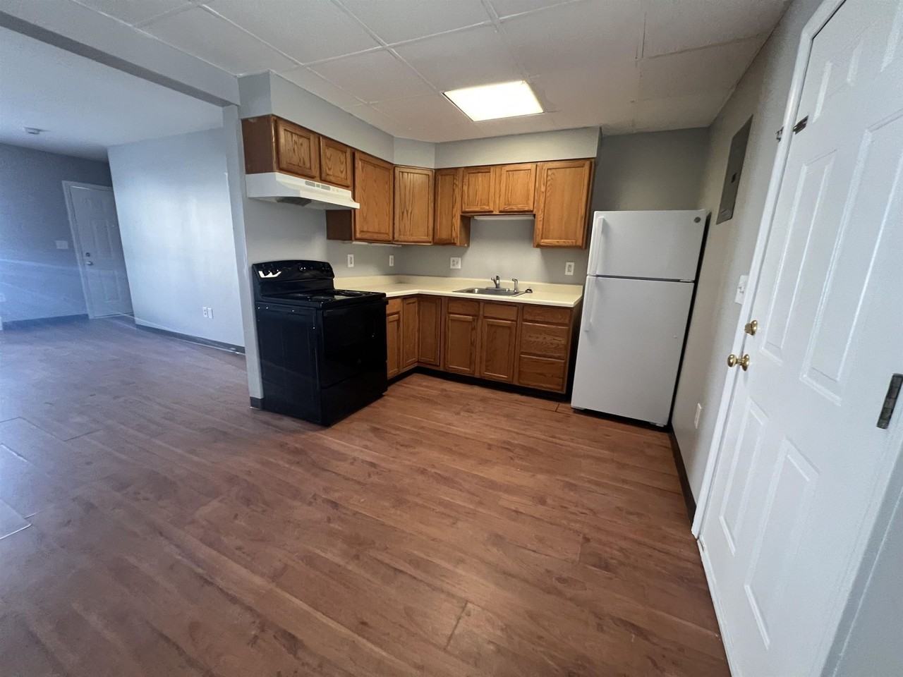 18 Main St #4 - Photo 2 of 17