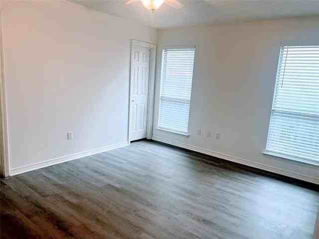 2440 Biron St - Photo 6 of 12