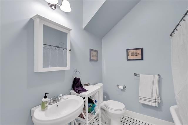 817 4th St - Photo 5 of 9