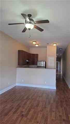 4020 Baudin St - Photo 5 of 10
