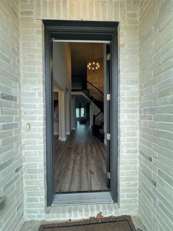 1520 Winchester Dr - Photo 7 of 40