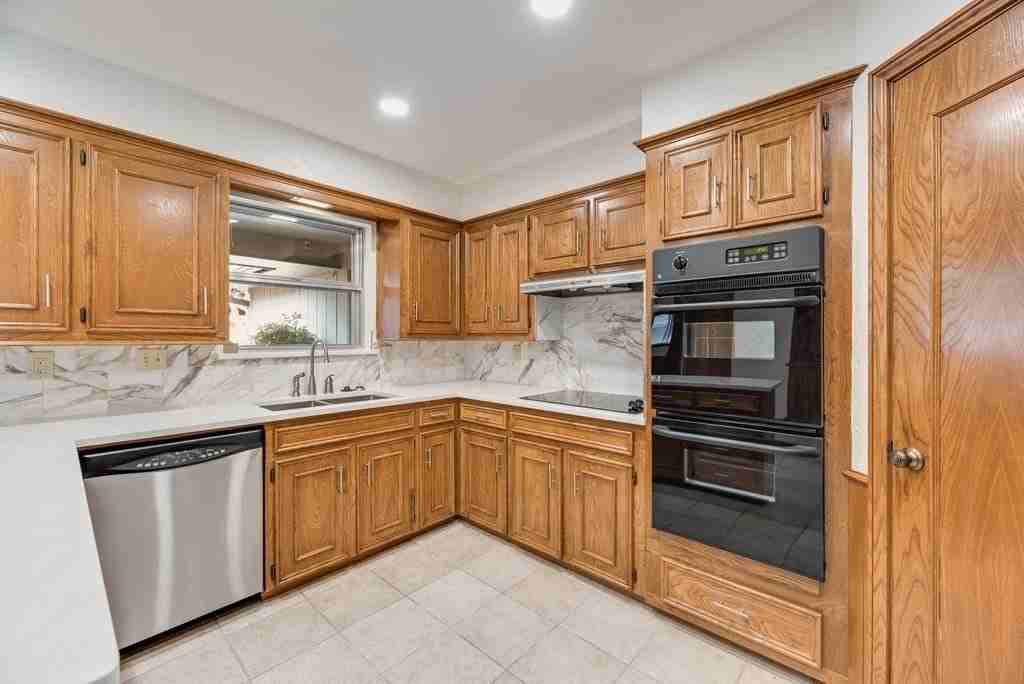 6943 Mill Falls Dr - Photo 6 of 19