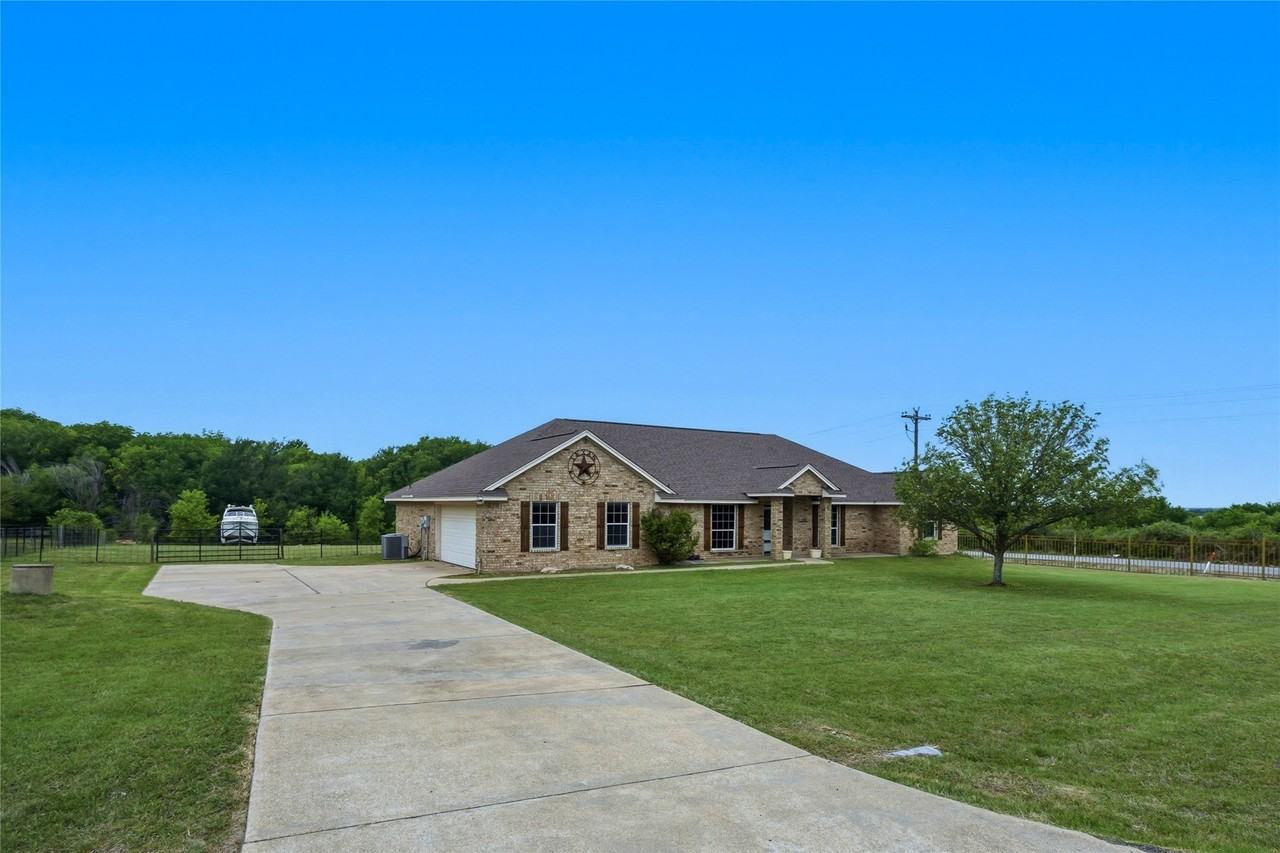 100 Pinnacle Cir - Photo 3 of 30