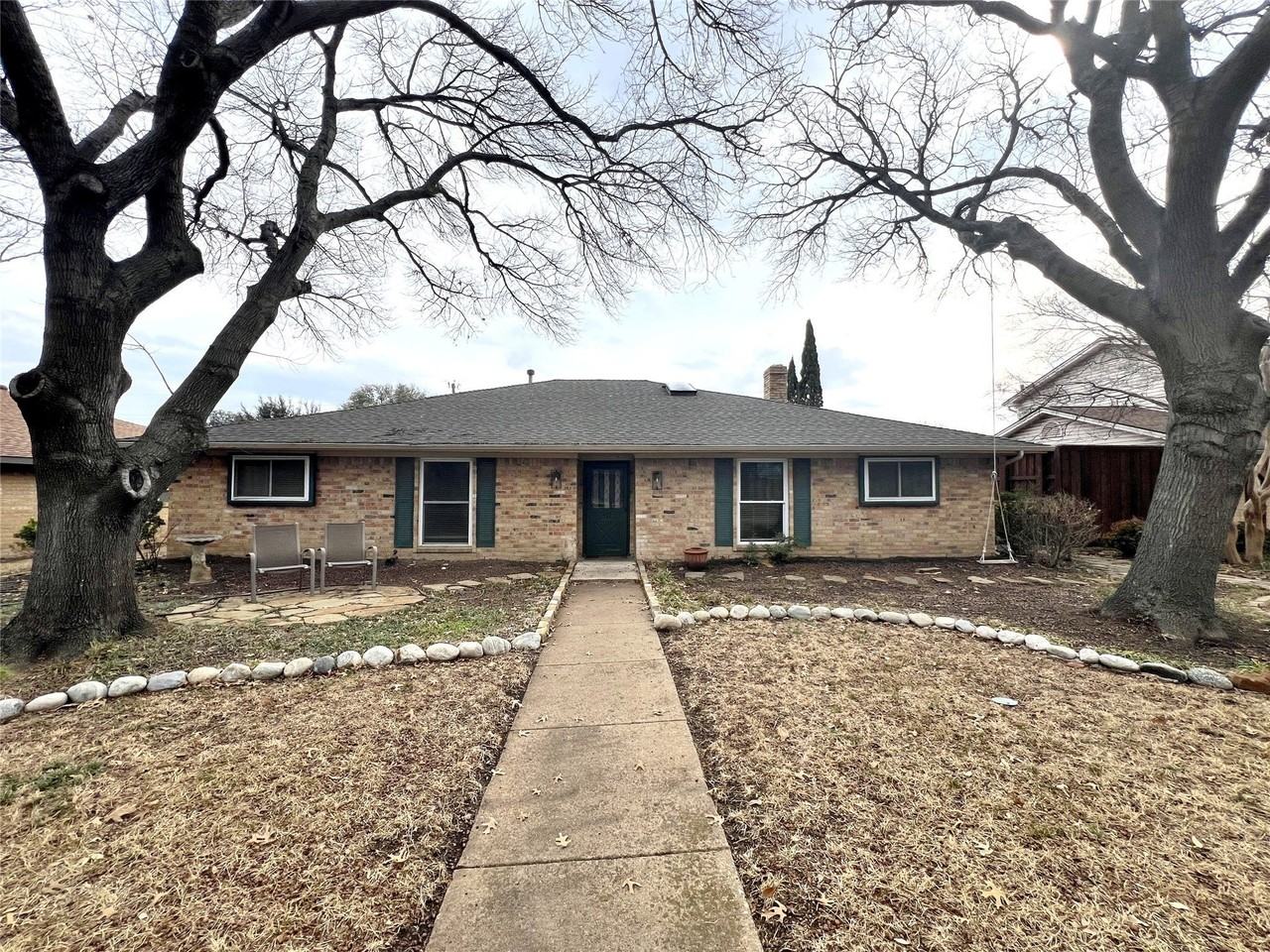 411 High Brook Dr