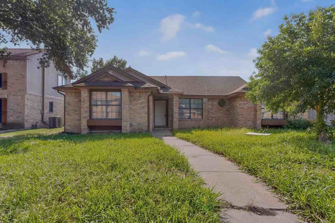 3305 Bucknell Dr - Photo 2 of 38